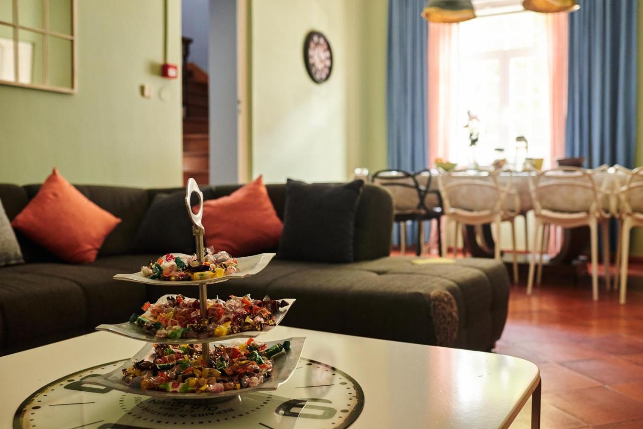Eco Ljmonade Hostel กาชไกช์ ภายนอก รูปภาพ